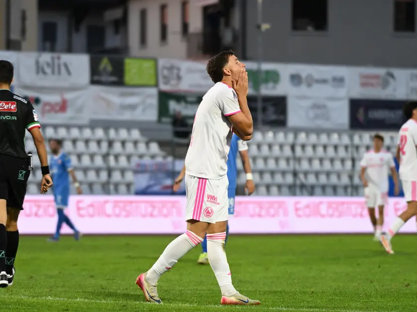 La disperazione a fine gara (Foto di Beppe De Zanet)