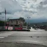 L'ingresso della siderurgica con gli striscioni delle Rsu