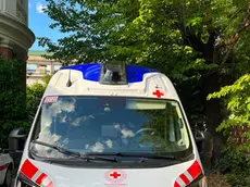 Il ragazzo è stato trasportato in pronto soccorso