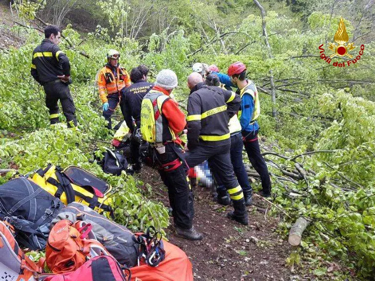 Vigili del fuoco durante un soccorso