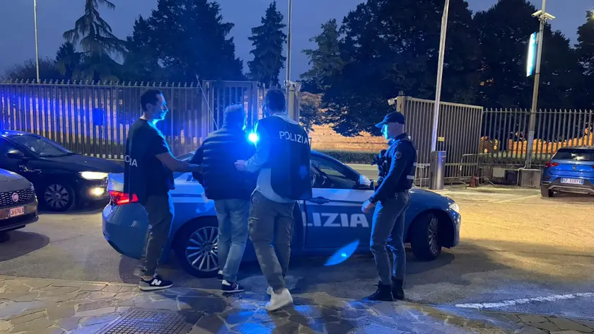 L’arresto di Luciano Donadio a Vicenza da parte degli agenti della polizia di Stato