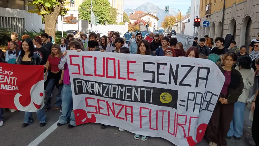 Un momento della manifestazione studentesca a Belluno