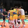 La festa finale del Belluno Volley dopo l'ultimo punto (Foto Beppe De Zanet)