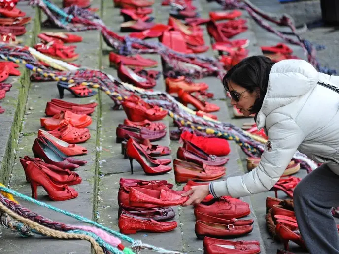 Una manifestazione contro la violenza sulle donne