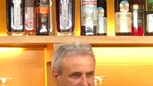 Roberto Magnani gestisce il Bar 2000 a Campolongo di Santo Stefano di Cadore