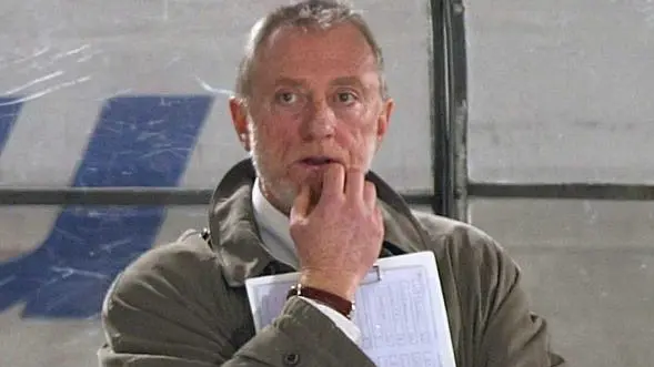 L'allenatore Paul Theriault quando era ad Alleghe