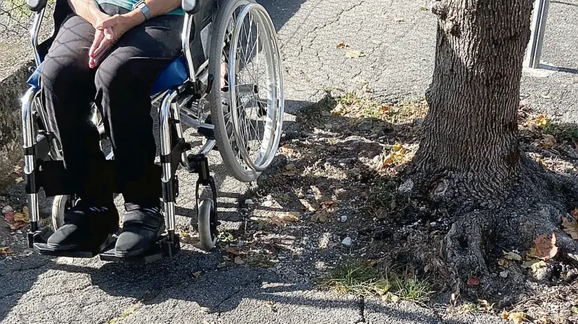Un marciapiede a Cavarzano