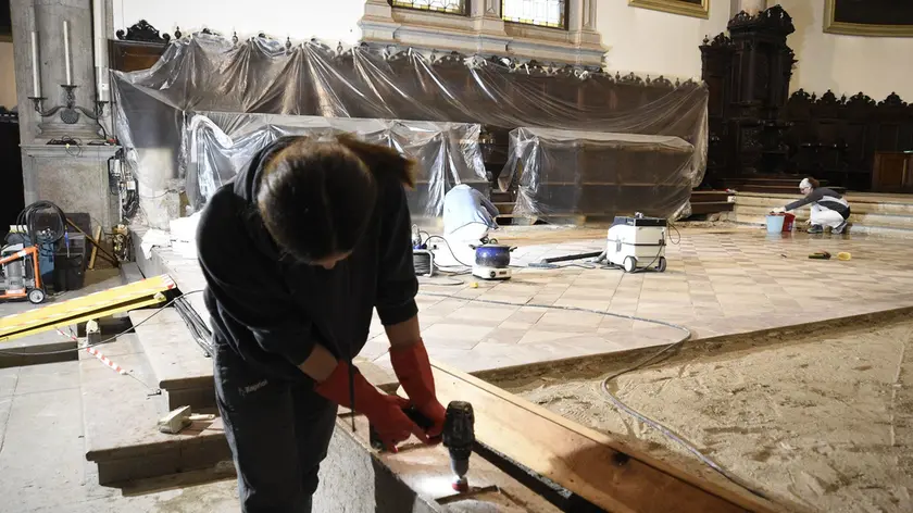 I lavori in corso all’interno della cattedrale di Belluno