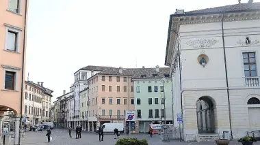 Una veduta di piazza Vittorio Emanuele