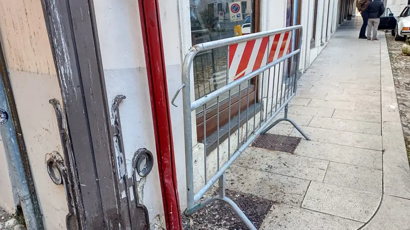 Gli escrementi dei piccioni nella cittadella di Feltre