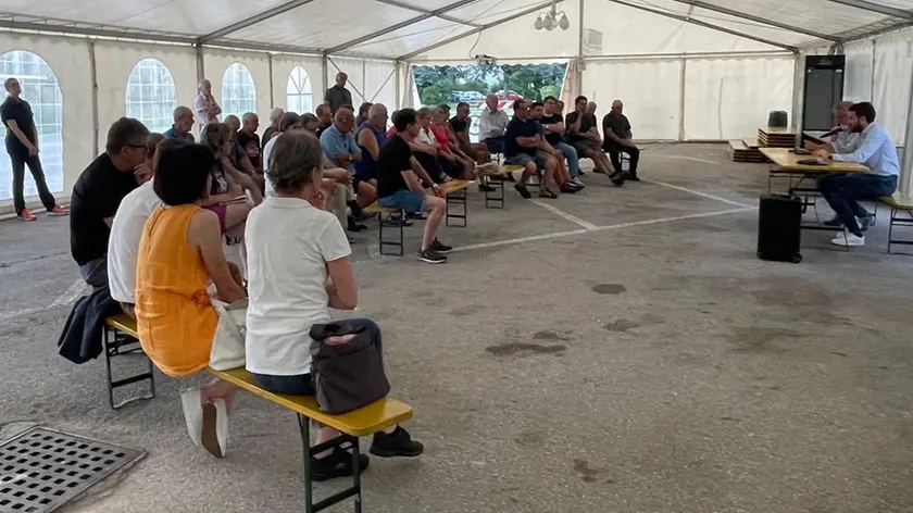 L’incontro di ieri sera agli impianti sportivi per spiegare le novità legate al cantiere Anas a Formegan