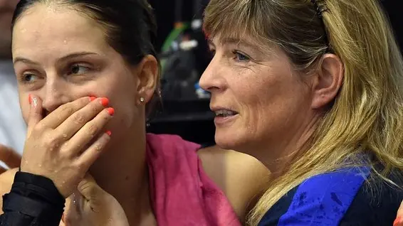 Gian Mattia D'Alberto / lapresse.22-08-2014 Berlino.sport.32mi Campionati Europei LEN di nuoto - tuffi 10 mt donne.nella foto: Noemi Batki, medagli d'argento festeggia con la madre Ibolya Nagy..Gian Mattia D'Alberto / lapresse.22-08-2014 Berlin.32rd LEN European Swimming - 10mt women's platform.In the photo: Noemi Batki, silver medal with mother Ibolya Nagy