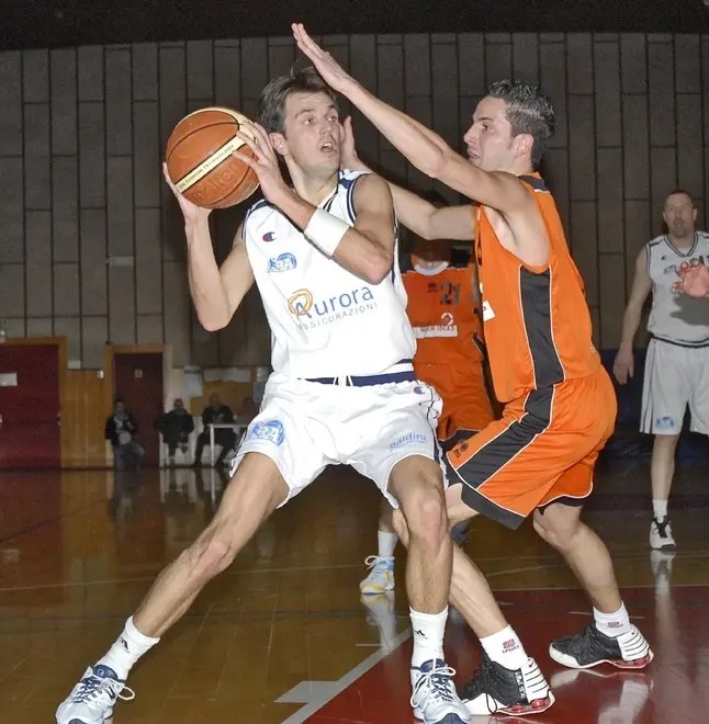 Feltre, 4 marzo 2007. Alla Palestra Luzzo il derby di Basket Agordo Feltre