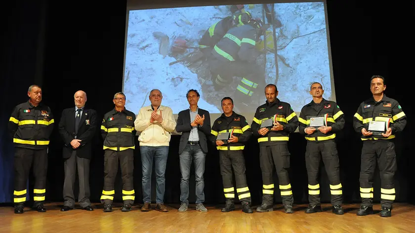 I vigili del fuoco premiati