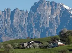 Limana, 4 maggio 2005,valmorel, veduta dello schiara