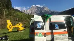 L'ambulanza della Croce Verde e l'elicottero Falco