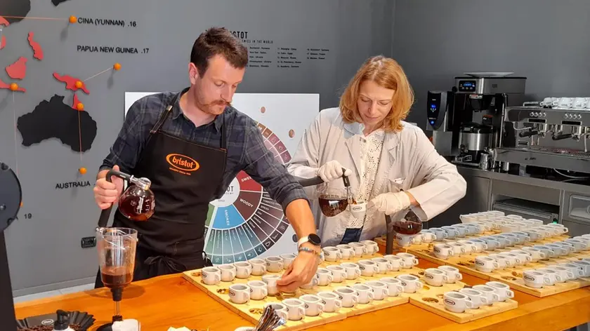 Degustazione di caffè nella sede della Procaffè di Belluno