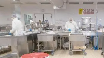 Mensa aziendale con tutte le precauzioni necessarie