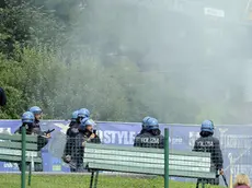 © Marco Rosi - LaPresse.26 07 2014 Auronzo di Cadore ( italia ).Sport Calcio - Allenamento Lazio ad Auronzo di Cadore - Ritiro Estivo di preparazione stagione 2014-2015..Incontro Amochevole Lazio Vs Perugia.Nella foto: Incidenti tra tifosi prima della partita..Marco Rosi - LaPresse.26 07 2014 Auronzo di Cadore ( Italy ).Sport Soccer Lazio - Lazio training session- at the Auronzo di Cadore..Frendly Match Lazio Vs Perugia.In the photo: Lazio's player