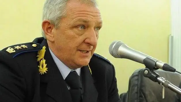 Belluno, 20 gennaio 2010. festa dei vigili urbani in auditoriumIl comandante Dalla Ca'