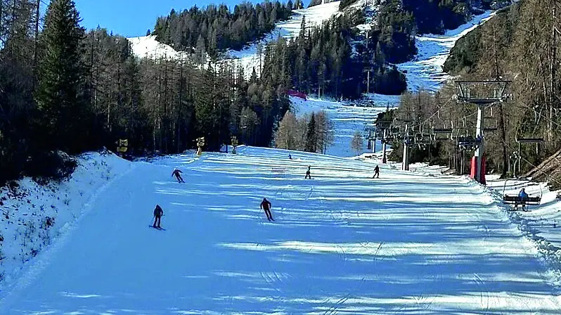 Sciatori sabato scorso sulle piste delle Tofane
