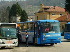 Feltre, stazione degli autobusI mezzi Dolomitibus parcheggiati alla stazione ferroviaria Domani si fermano i pullman della Dolomitibus