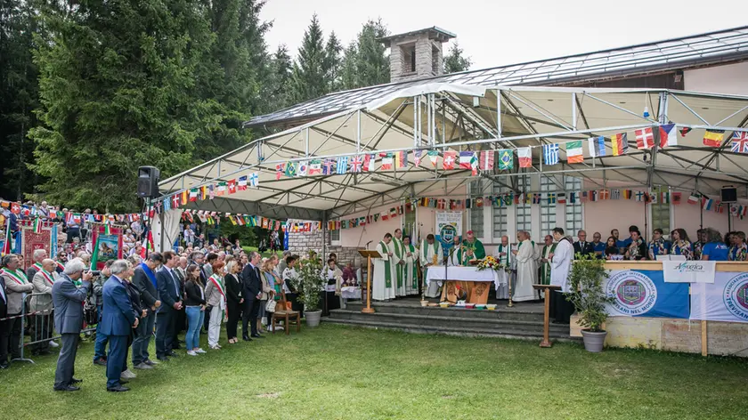 Allegranzi Cansiglio Messa e premiazioni Trevigiani nel mondo