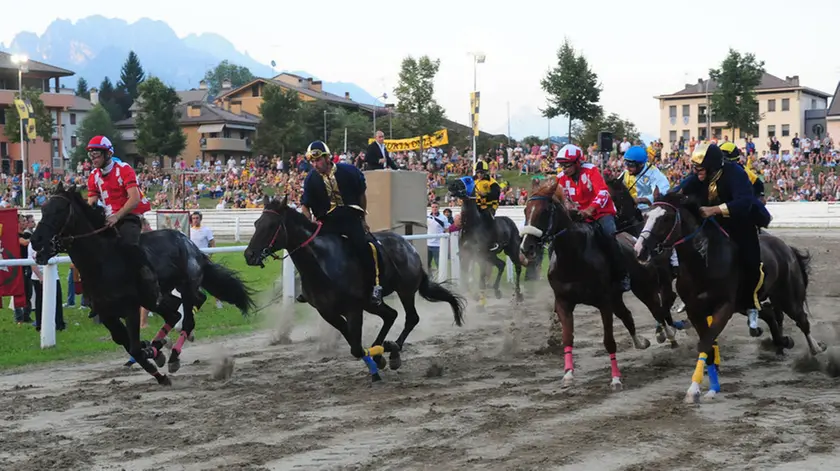 iL PALIO DI FELTRE VINTO DA cASTELLO