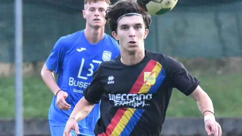 Alehandro Sina con la maglia del Cavarzano