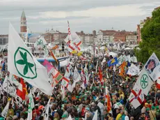 Agostini Interpress Venezia, 14.09.2008.- Festa dei popoli Padani.- Circa 18.000 leghisti arrivati da tutta Italia per appuntamento annuale in Riva dei 7 Martiri.-