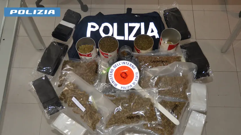 La droga sequestrata dalla Squadra mobile