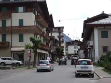 Una veduta di via Cesare Battisti a Cortina d'Ampezzo