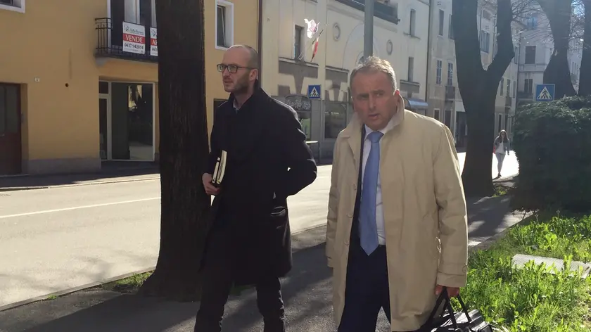 L'ex sindaco (a sinistra) con Antonio Prade, uno dei suoi avvocati