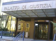 L’ingresso del palazzo di giustizia di Belluno