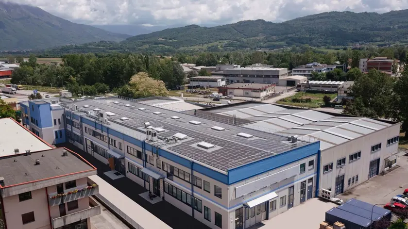 Una veduta dello stabilimento della Sacet di Belluno