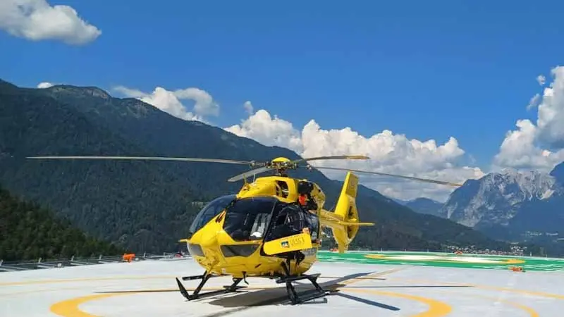 L'elicottero Falco 2 che è intervenuto nel Monti del Sole