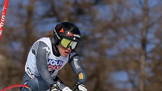 Sofia Goggia of Italy in action during the women's SuperG race at the FIS Alpine Skiing World Cup in Cortina d'Ampezzo, Italy, 29 January 2017. ANSA/ANDREA SOLERO
