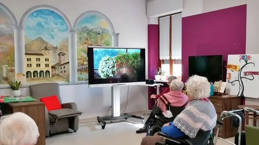 Gli anziani di una casa di riposo