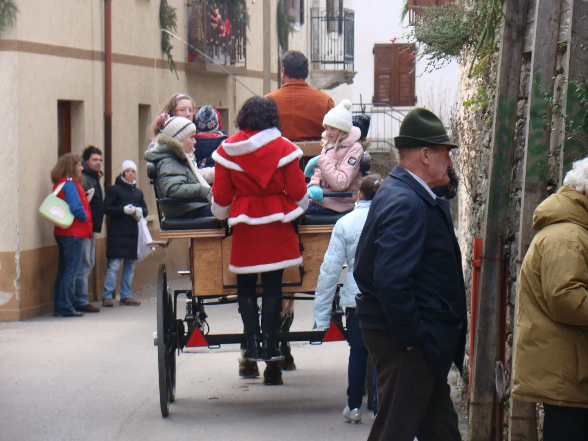 Un momento della passata edizione del mercatino di Natale di Zozoi