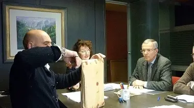 L’apertura delle buste ieri mattina in municipio