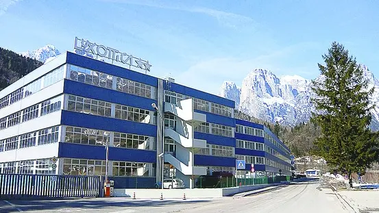 Lo stabilimento Luxottica