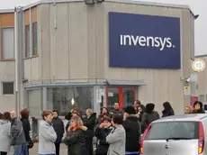 Belluno, 14 gennaio 2008. Protesta dei lavoratori della Invensys contro i paventati tagli al personale. Gli operai hanno bloccato il traffico stradale dalle 9 alle 10DA DEPPO A PAG. 15