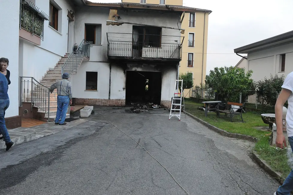 gian paolo perona-perona-belluno -incendio mussoi