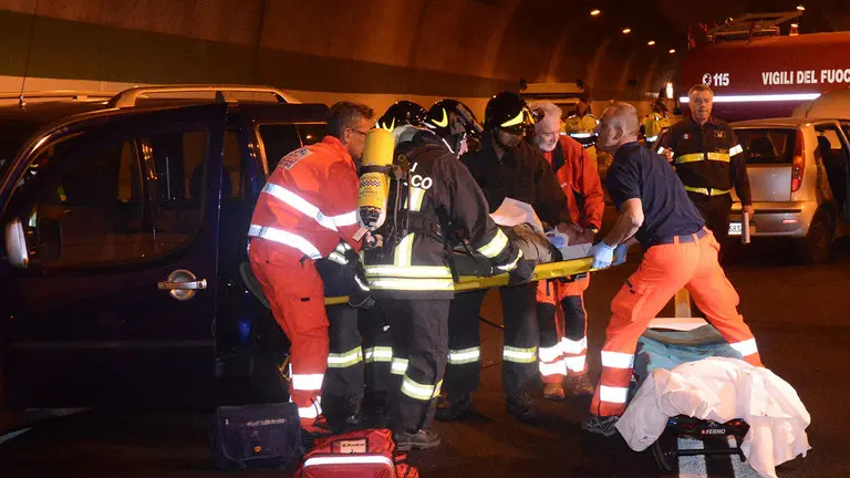 gian paolo perona- perona- belluno- esercitazioni di soccorso al col cavalier