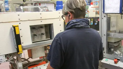 05/09/2014 Santa Maria di Sala, Safilo, azienda italiana attiva nel campo della produzione e distribuzione di occhiali, nella foto le fasi di lavorazione degli occhiali