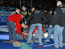 Cortina, 2 aprile 2010. Allo stadio del ghiaccio la cerimonia di apertura dei mondiali di curling. Alla fine della cerimonia l'esibizione degli scoiattoli per l'apertura dei mondiali sfiora la tragedia. il presidente delle guide alpine ampezzane Stefano D