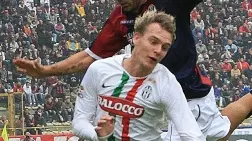 Il presunto fallo di Portanova su Milos Krasic che ha portato all’utilizzo della prova tivù e alla squalifica di due giornate dello juventino