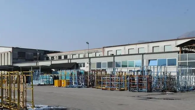 Il sindaco Incontra i dipendenti della zadra vetri