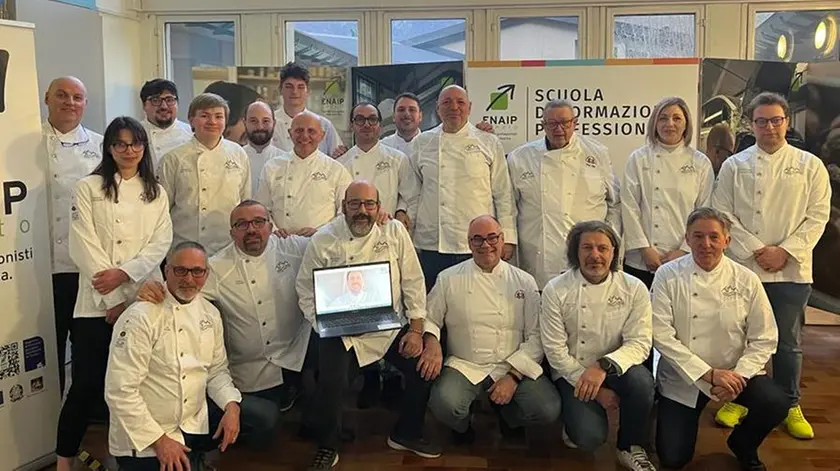 Foto di gruppo per i soci dell’Associazione Cuochi bellunesi