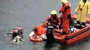 Sommozzatori e pompieri al lavoro al lago del Mis